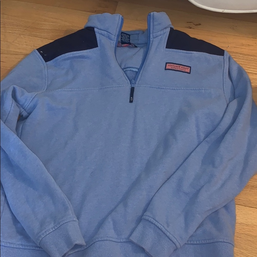Vineyard vines puller over